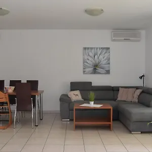  Apartament Andrea